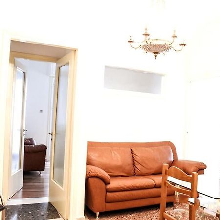 Athens Central 3Bd Apartment Next To Metro Luxury Екстер'єр фото