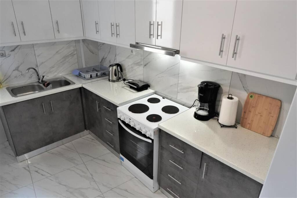 Athens Central 3Bd Apartment Next To Metro Luxury Екстер'єр фото
