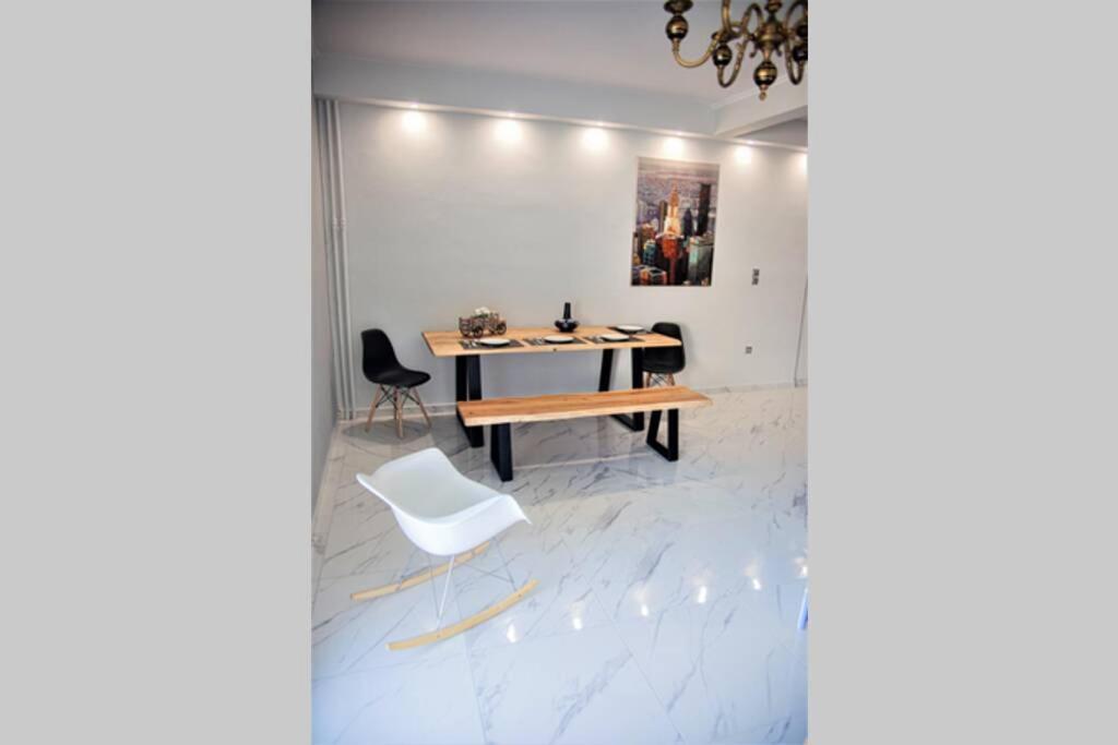 Athens Central 3Bd Apartment Next To Metro Luxury Екстер'єр фото