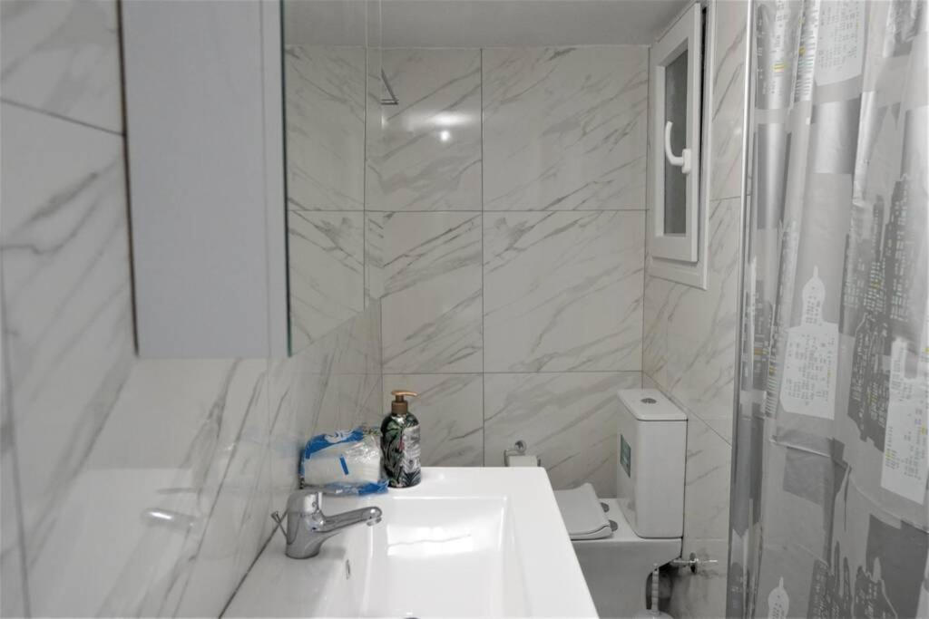 Athens Central 3Bd Apartment Next To Metro Luxury Екстер'єр фото
